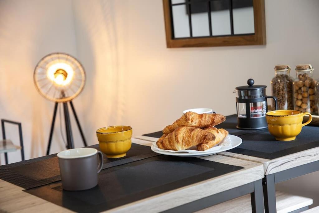Refuge De L'Ours : T2 Equipe Avec Parking Et Wifi Apartamento Bagnères-de-Bigorre Exterior foto