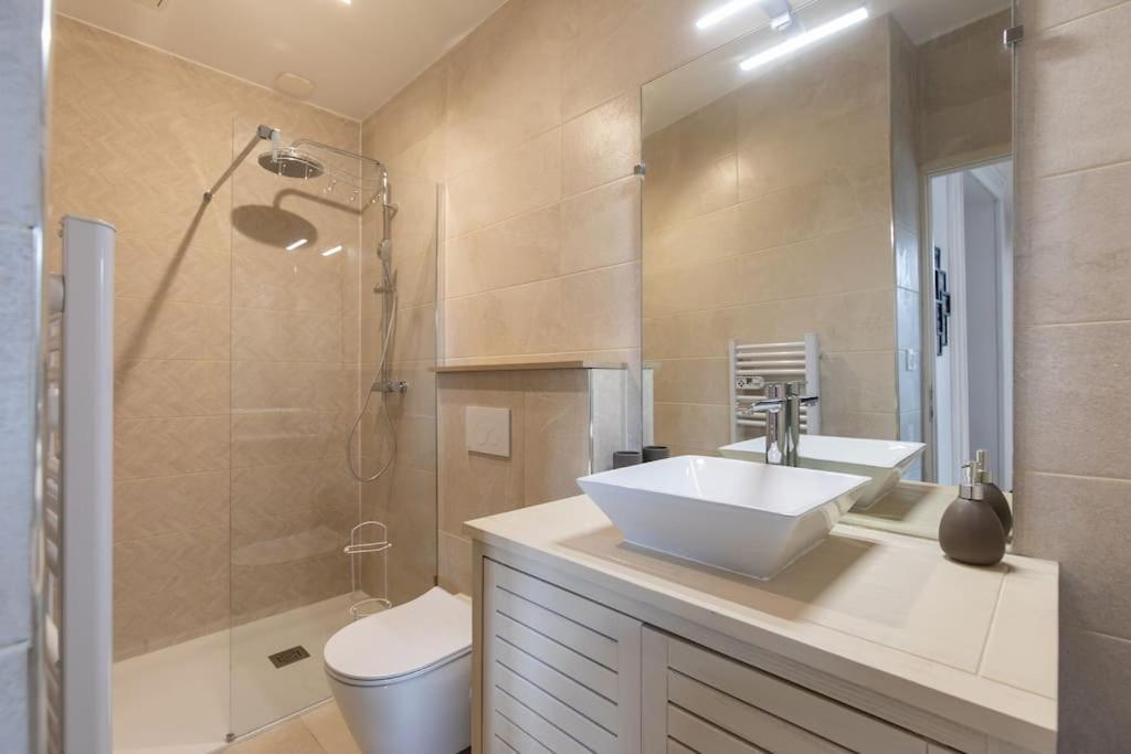 Refuge De L'Ours : T2 Equipe Avec Parking Et Wifi Apartamento Bagnères-de-Bigorre Exterior foto